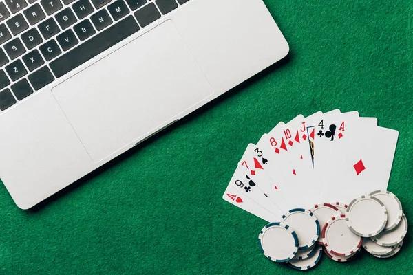 The Importance of Community in the World of QQ Poker Online